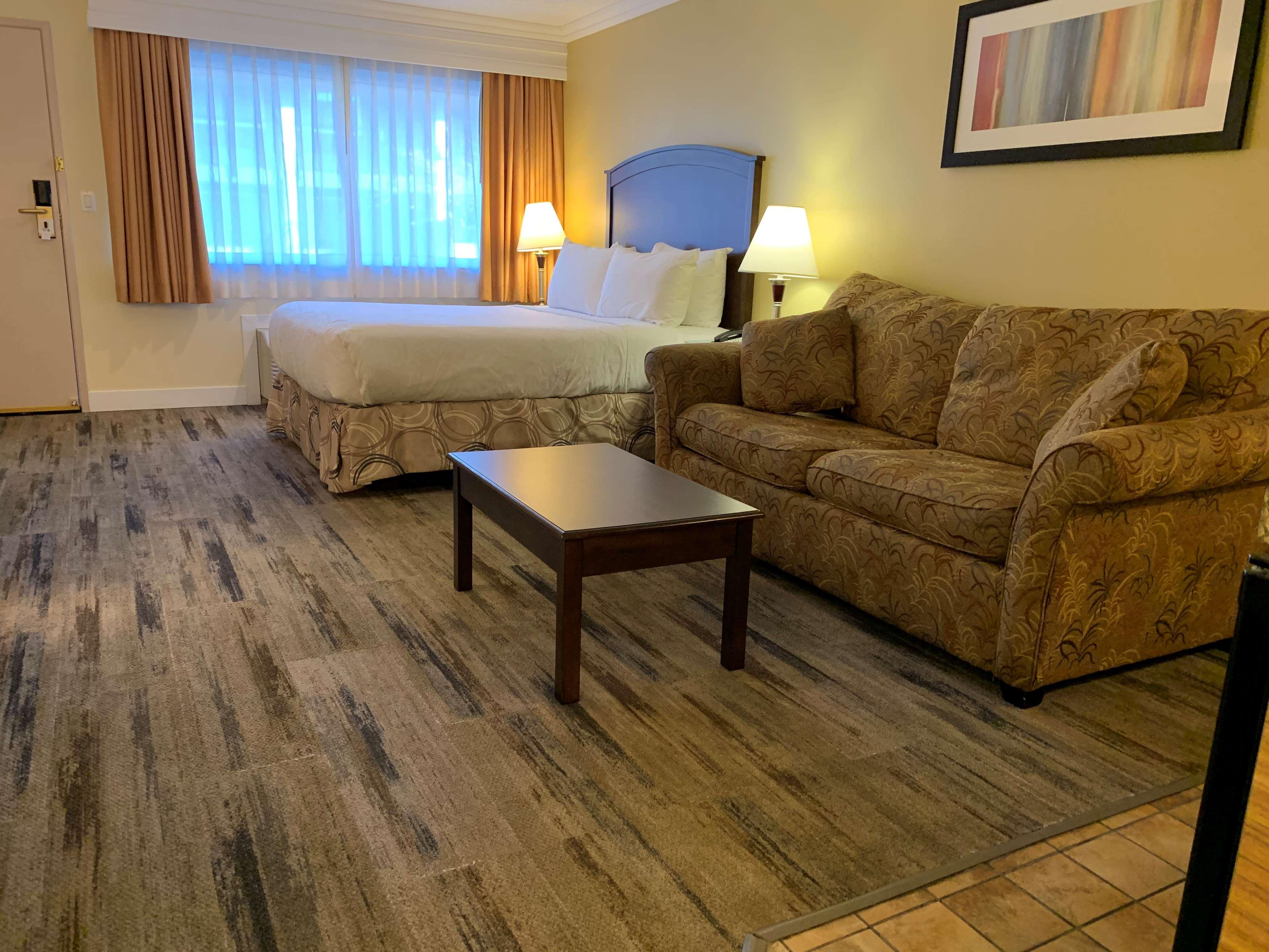 Best Western Plus Burnaby Hotel Ngoại thất bức ảnh